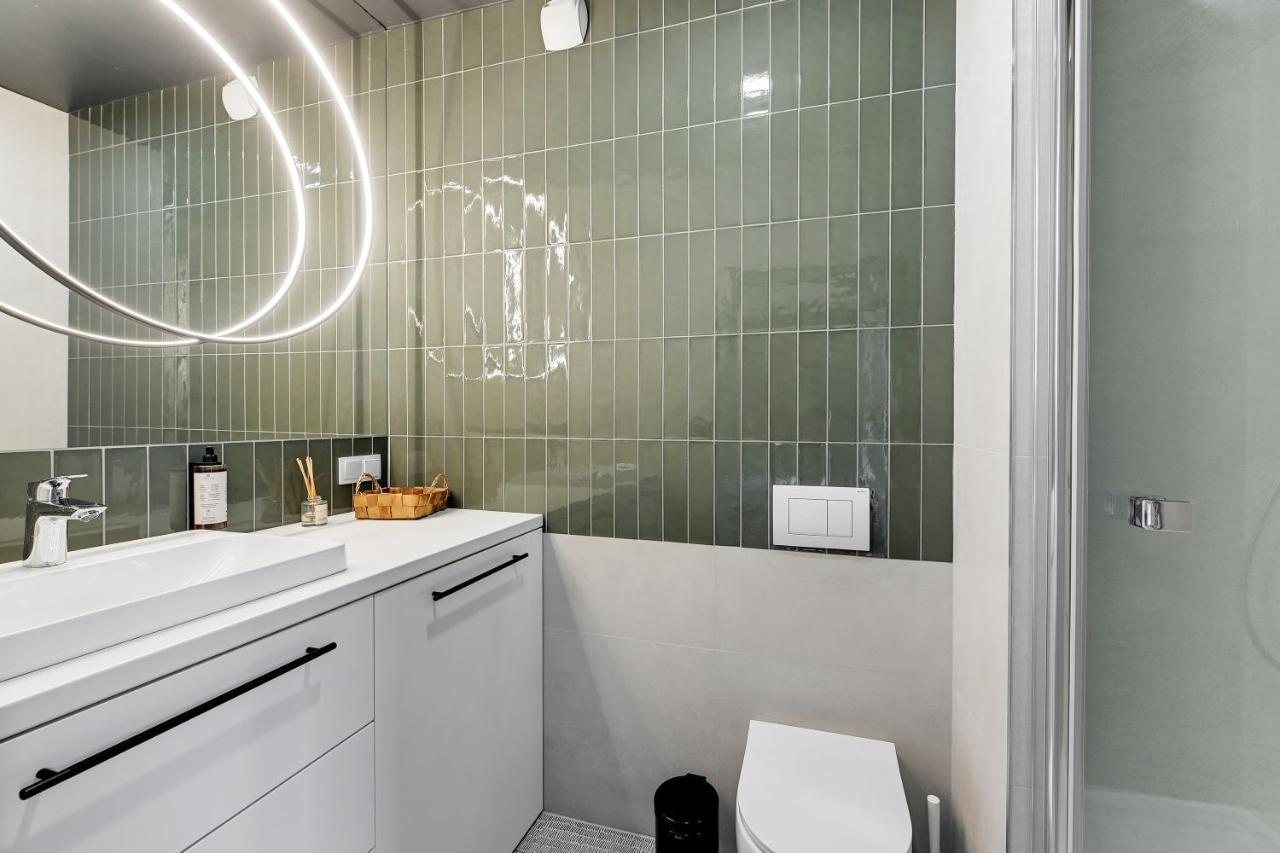 Boutique Aura 40 By Grand Apartments Гданск Екстериор снимка